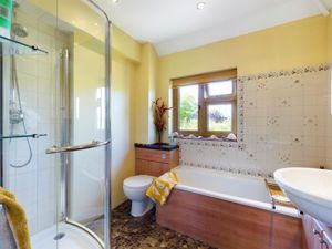 Bathroom - click for photo gallery
